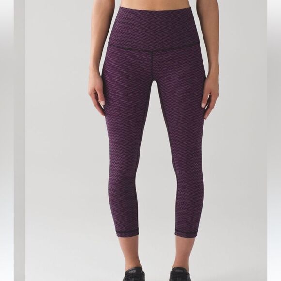 Lululemon Wunder Under Crop (Hi-Rise) (Luxtreme) Score Jacquard Black Polar Pink - Picture 3 of 8